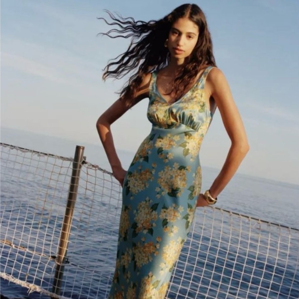 Daytona Silk Reformation Dress Size small Reformation dresses  Carmela